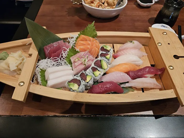 Ginkaku Japanese Bistro Picture 6