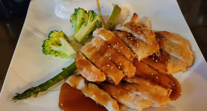 Fuku Japanese Sushi Burrito & Asian Kitchen Picture 2
