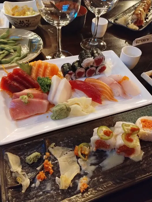 Fuku Japanese Sushi Burrito & Asian Kitchen Picture 10