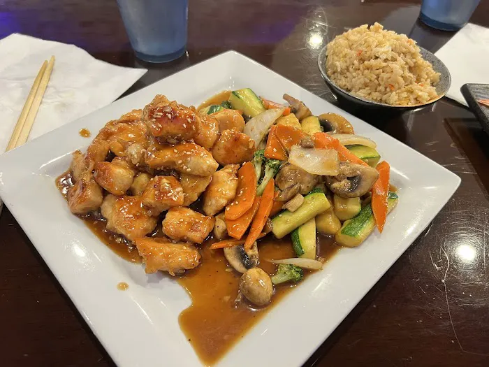 East Hana Sushi Picture 6