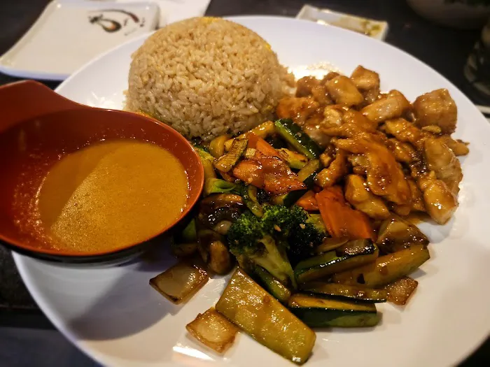 Yimo Sushi & Hibachi Picture 10