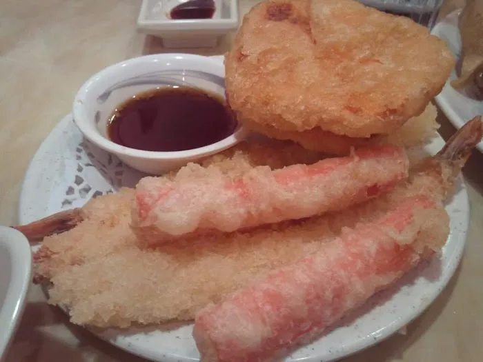 Sushi Palace Picture 7
