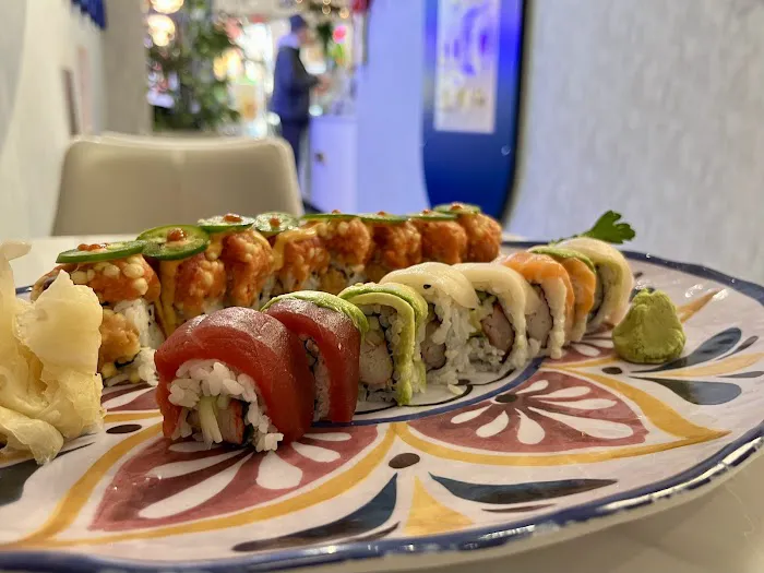 MTea Sushi & Dessert Picture 4