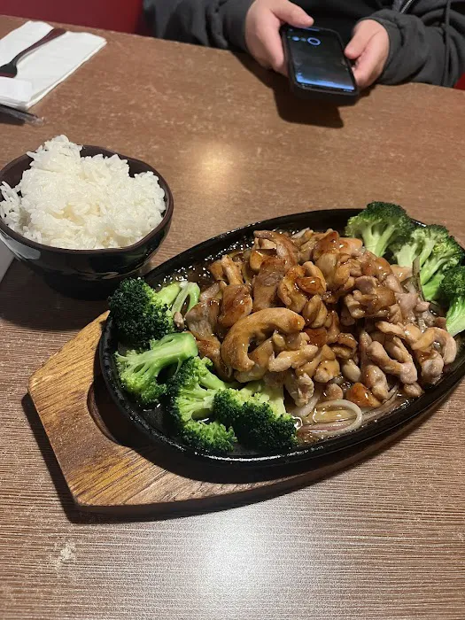 East Sushi Restaurant Picture 10