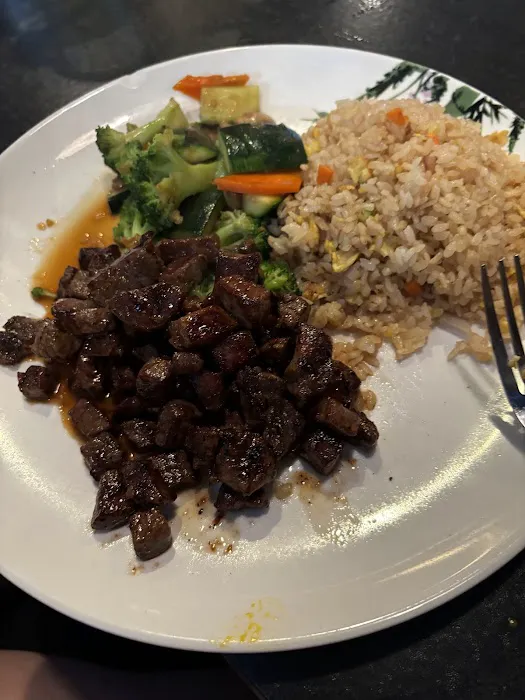 Uminoya Sushi & Hibachi Restaurant Picture 6