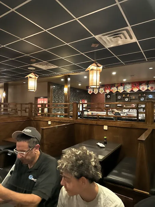 Uminoya Sushi & Hibachi Restaurant Picture 7