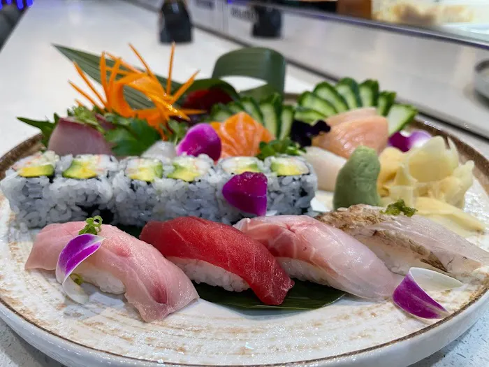 Hoshino Sushi Picture 7