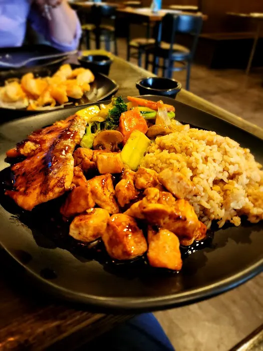 Yamato Japanese Sushi and Hibachi Picture 10