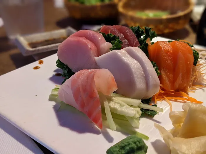 Sushi House Picture 10