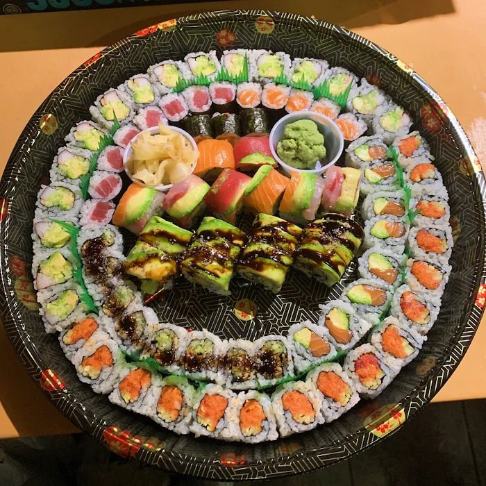Vic Sushi & Thai Cuisine Picture 3