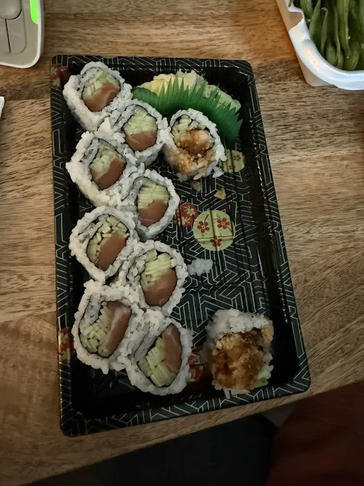 Vic Sushi & Thai Cuisine Picture 4