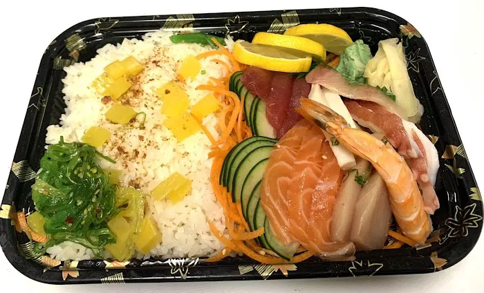 SARKU SUSHI Picture 1