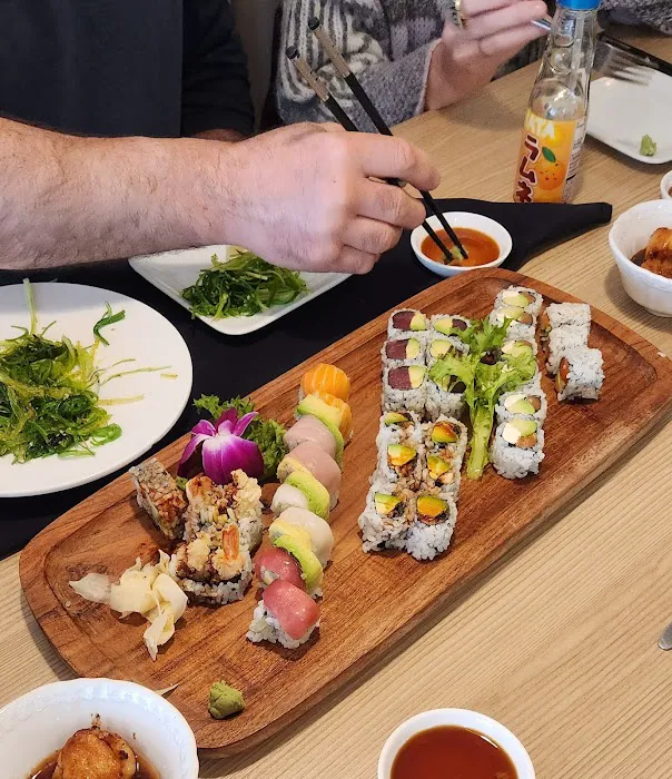 Hayabei Sushi Picture 2