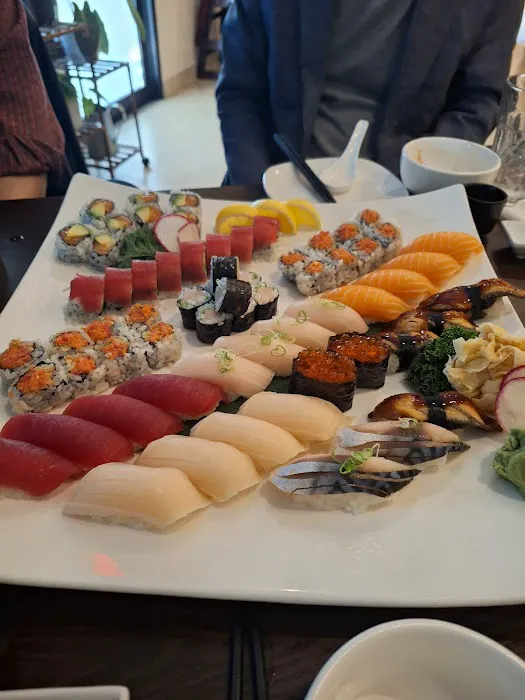 Vic Sushi Picture 5