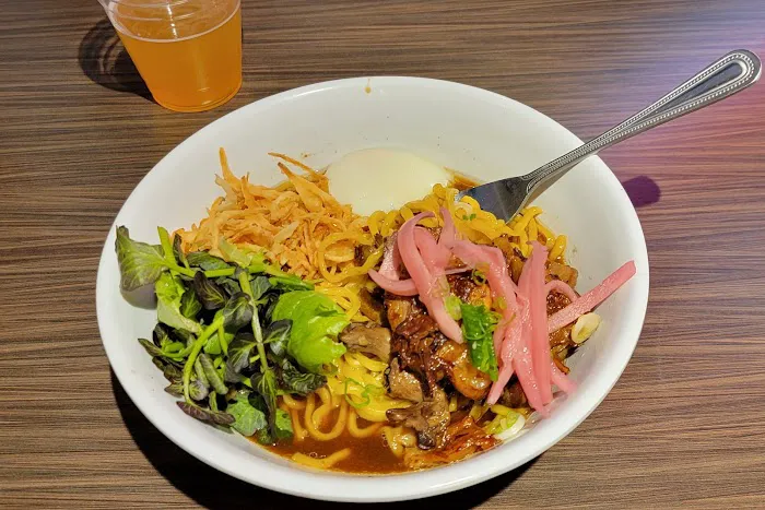 Mister Lee's Noodles Picture 4