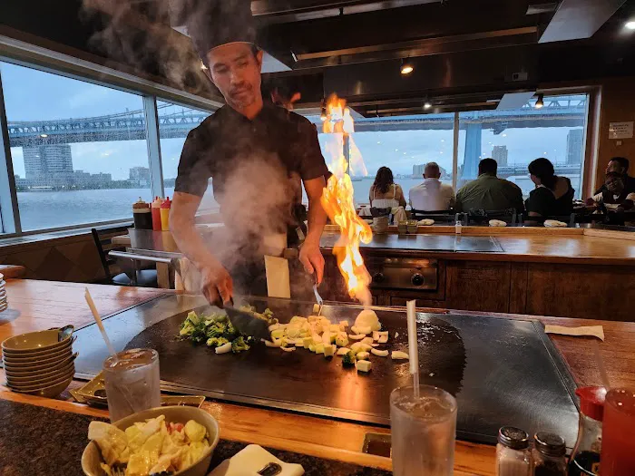 Hibachi Japanese Steakhouse & Sushi Bar Picture 7
