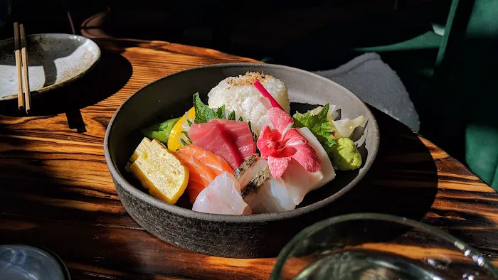 Tuna Bar Picture 2