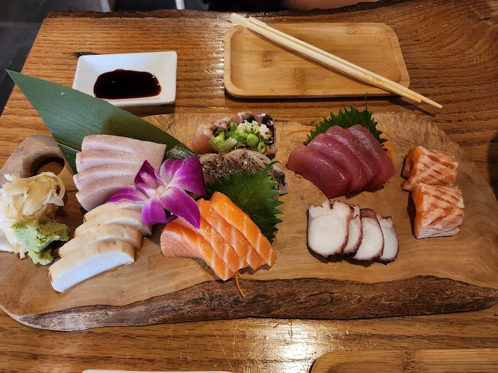 Tomo Sushi & Ramen Picture 6