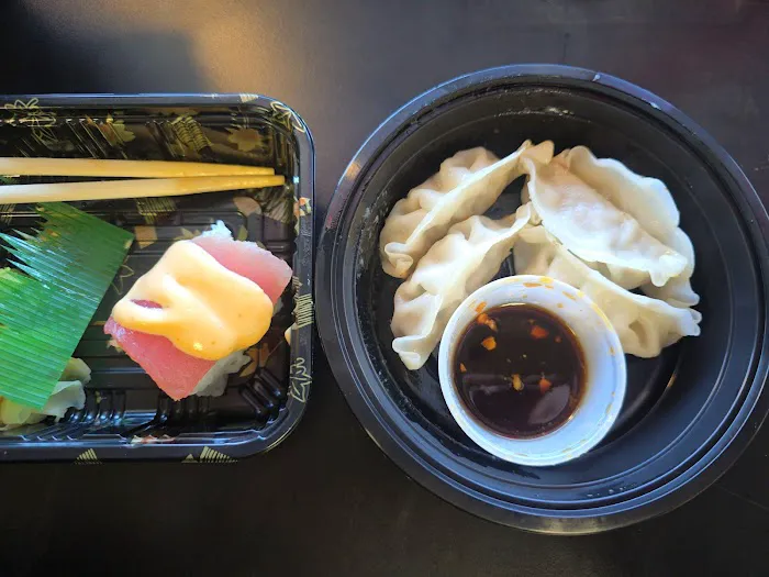 Sushi To Go Picture 2