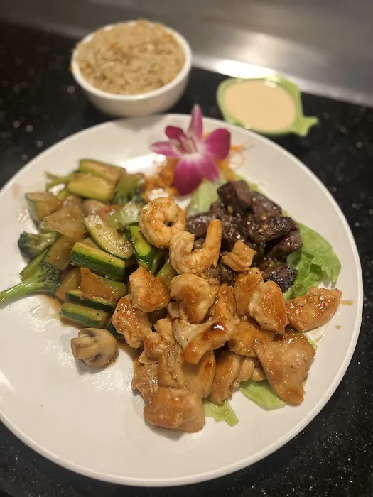 Tomodachi Japanese Sushi&Hibachi Picture 7