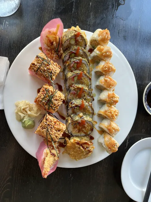 Ginza Sushi and Ramen Picture 2