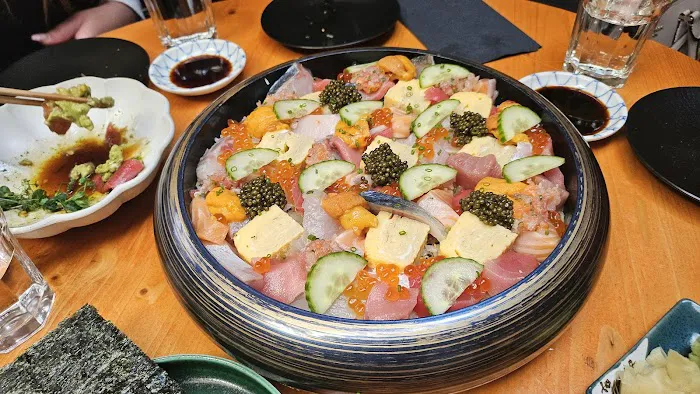 Royal Sushi & Izakaya Picture 2
