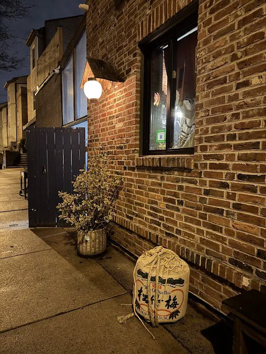 Royal Sushi & Izakaya Picture 7