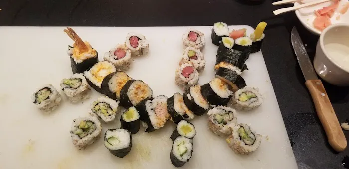 Tokio HeadHouse Restaurant, Bar, and Sushi Catering Picture 1