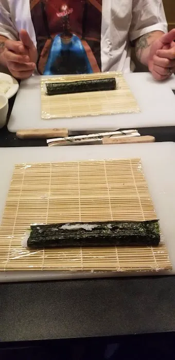 Tokio HeadHouse Restaurant, Bar, and Sushi Catering Picture 7