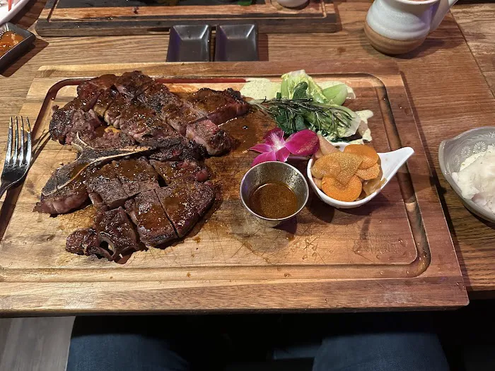 Umami Steak and Sushi Bar Picture 2