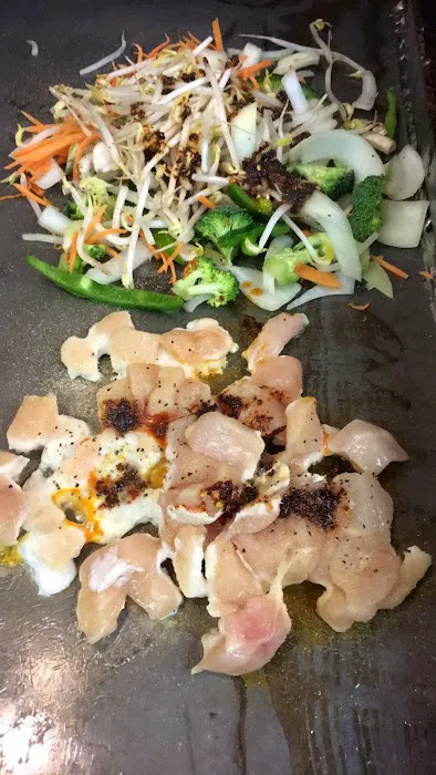 Sunny's Chicken & Sushi Picture 7
