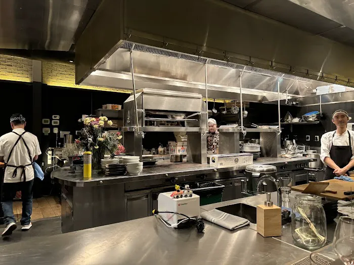 Shiso Noodle and Sushi Bar Picture 3