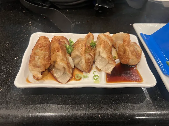 Aki Nom Nom Sushi and Ramen Picture 7