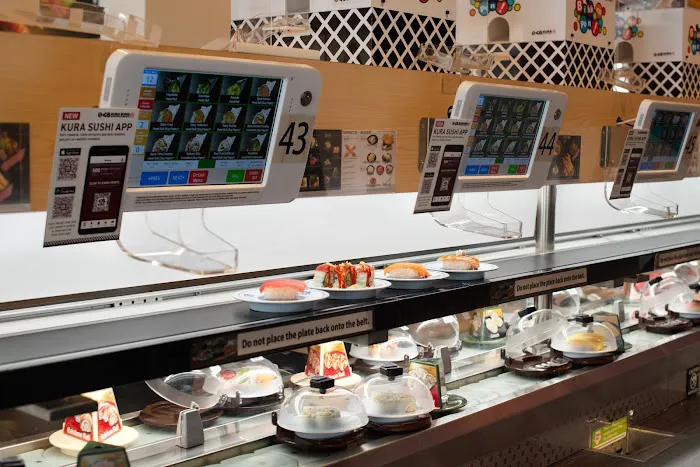 Kura Revolving Sushi Bar Picture 1