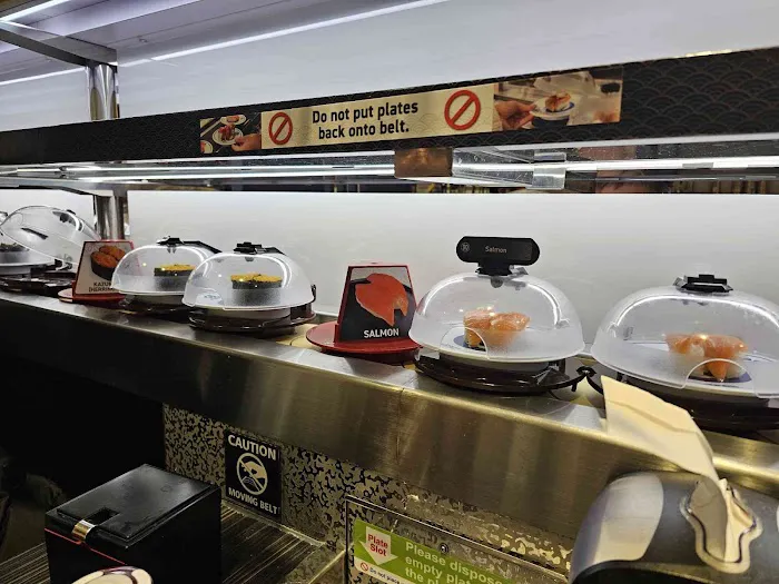 Kura Revolving Sushi Bar Picture 5