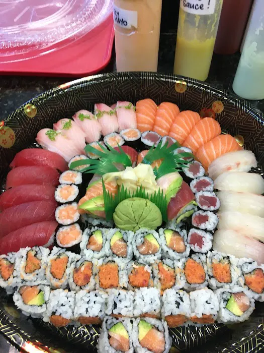 Vic's Sushi Rosemont Picture 2