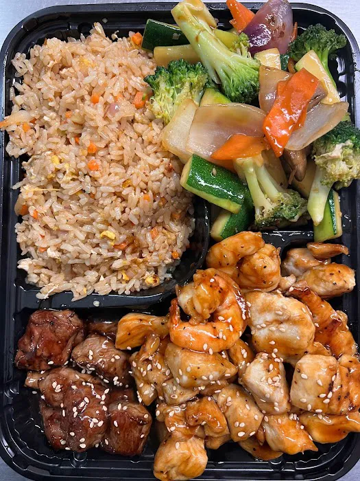 Ginza Sushi Hibachi Steak House Picture 5