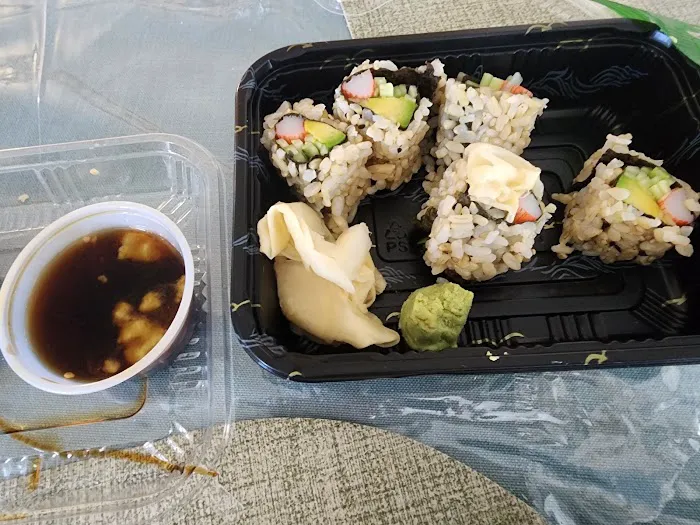 Sushi Circle - Turnersville Picture 2