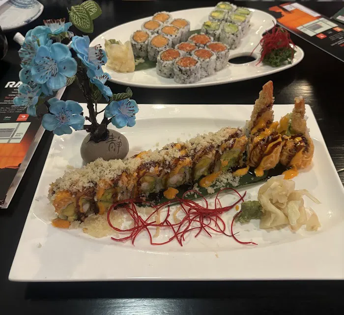 Rakkii Sushi & Ramen Picture 4