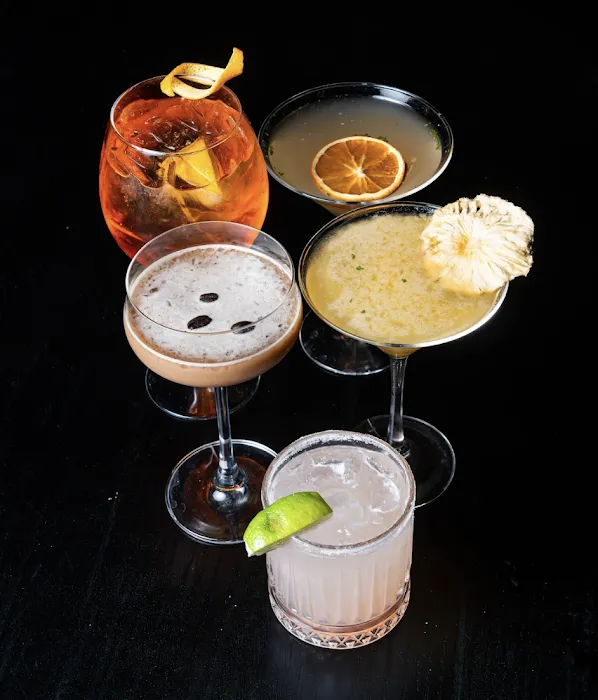 TAKUMI BISTRO & BAR Picture 3