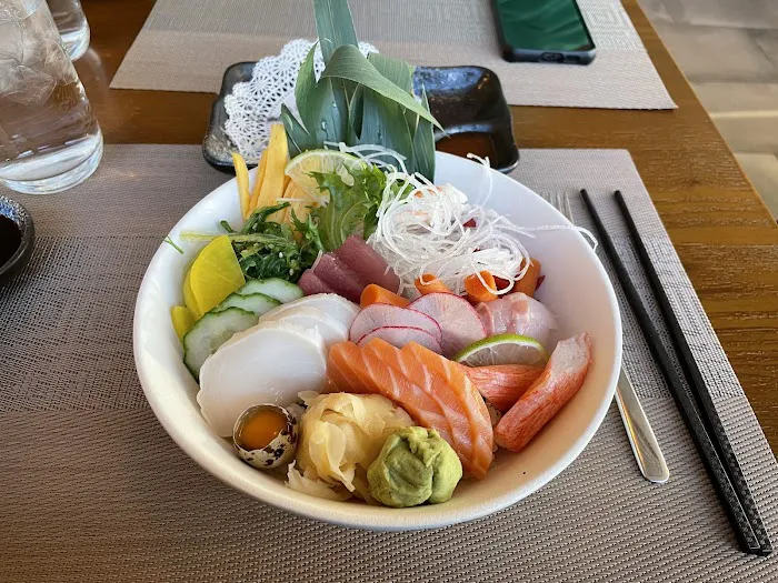 OTAKA SUSHI & RAMEN Picture 2