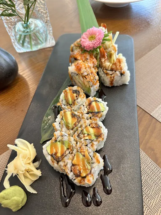OTAKA SUSHI & RAMEN Picture 4