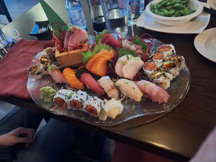 Temaki Sushi Bar Picture 7
