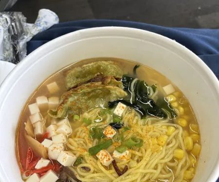 Gachi Sushi & Noodles
