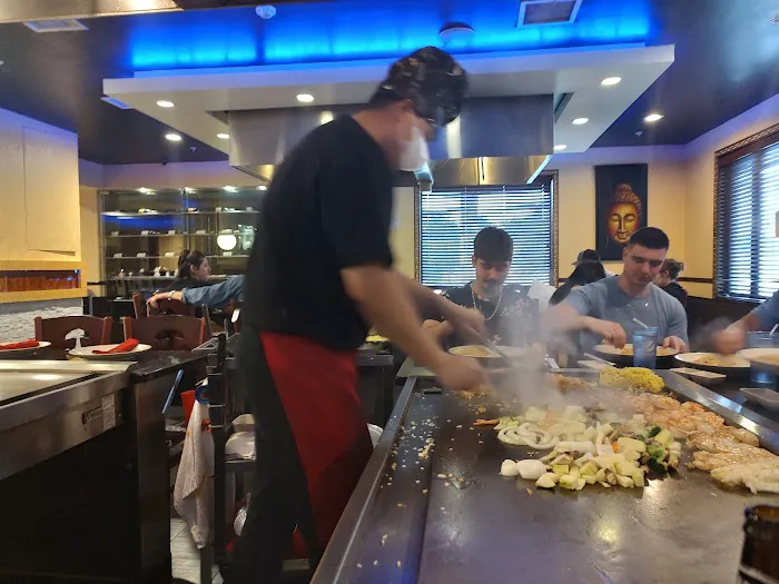 Akira Albany (Glenmont Location) Picture 4