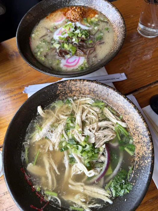 Tanpopo Ramen and Sake Bar Picture 9