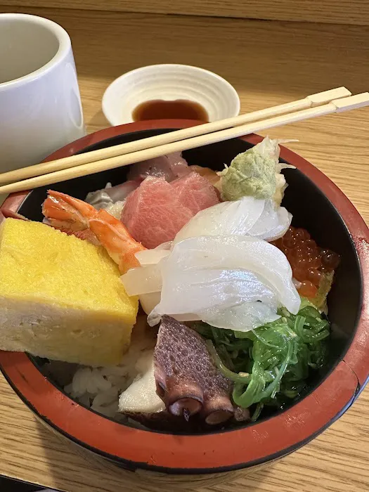 Yoshi Sushi Picture 4