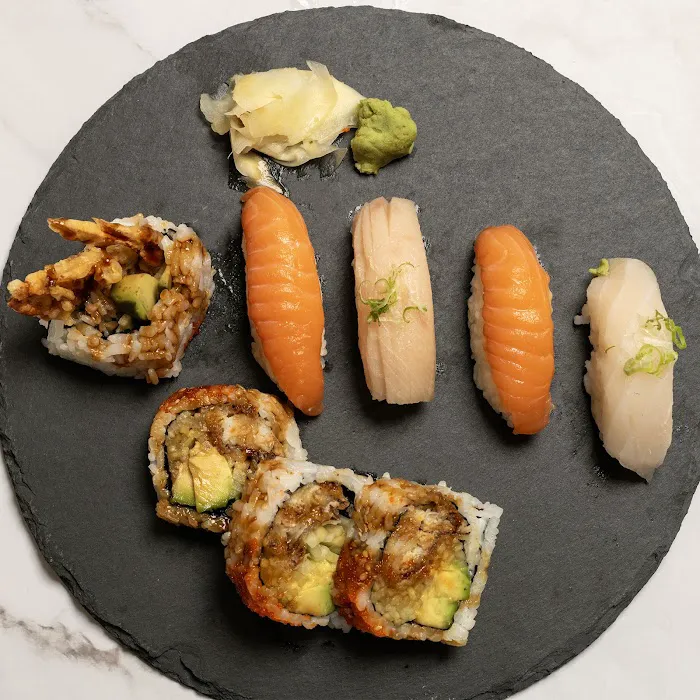Dharma Sushi & Grill Picture 2