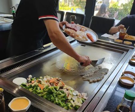Momiji Sushi Steakhouse & Bar