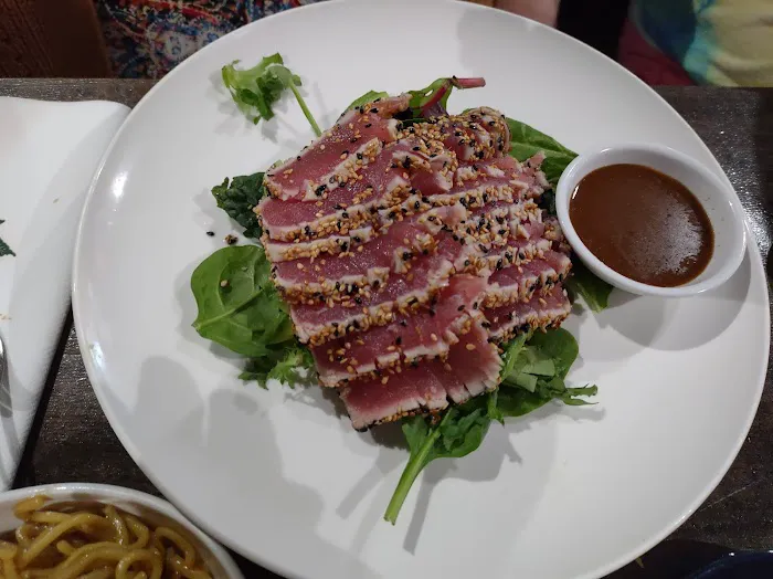 Momiji Sushi Steakhouse & Bar Picture 7